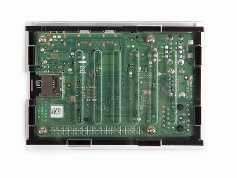 Whadda Starter kit Raspberry Pi 4 (4 GB) con custodia di raffreddamento, set completo per progetti Raspberry Pi 4 con MicroSD da 32 GB, Gigabit Ethernet, HDMI 4K, Bluetooth 5.0 e supporto PoE, impara