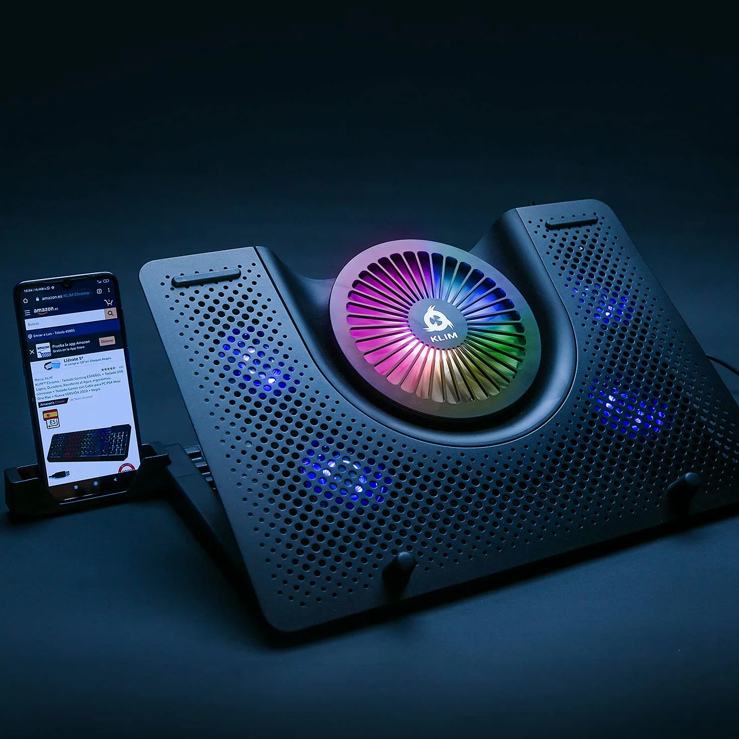 KLIM Nova - Base di raffreddamento RGB per PC portatili da 11" a 17" - Supporto di raffreddamento per laptop da gaming - USB - Stabile e silenzioso - Compatibile con Mac e PS4 - Novità Versione