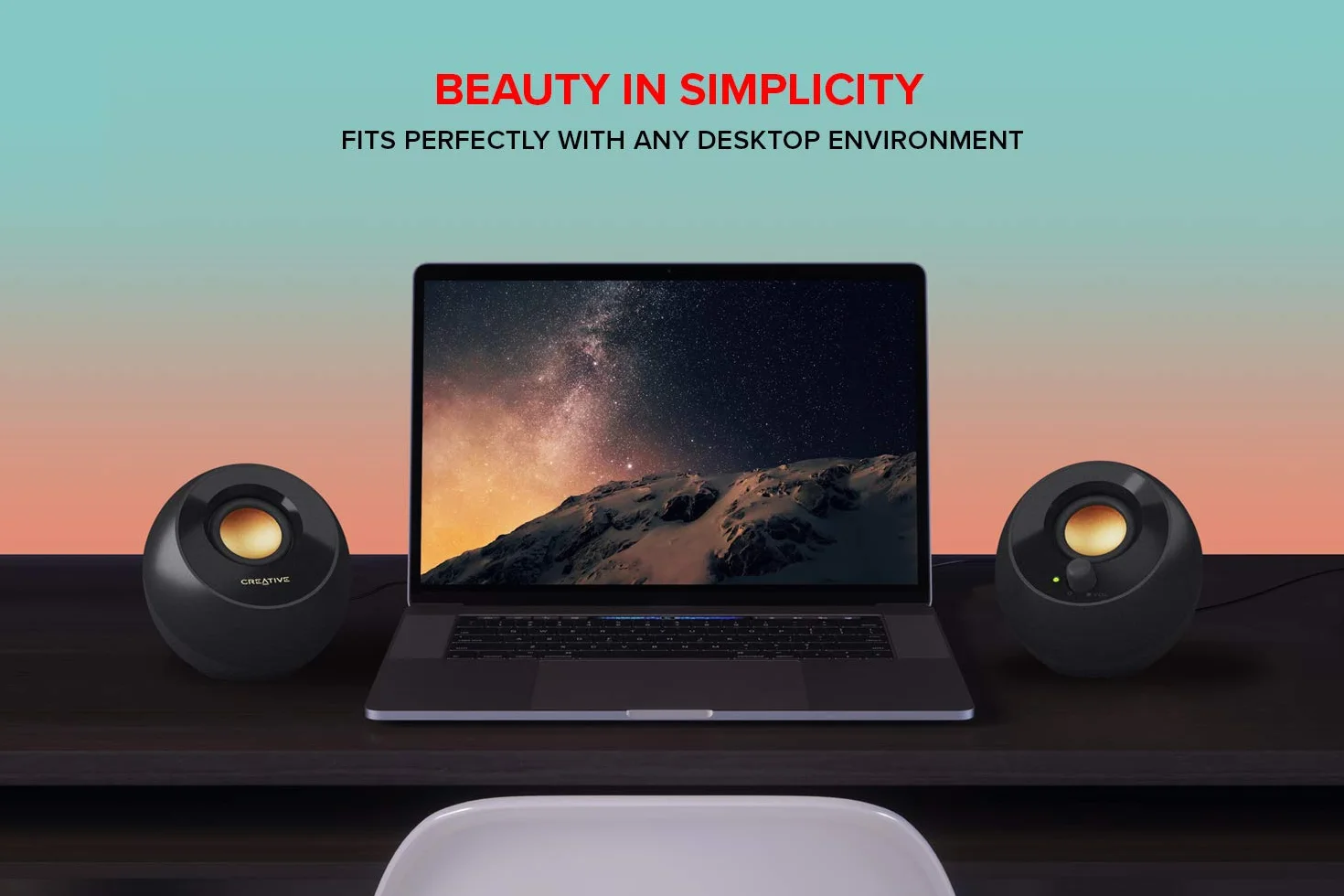 Altoparlanti desktop Creative Pebble Plus 2.1 alimentati tramite USB con subwoofer down-firing e driver far-field, potenza totale fino a 8 W RMS per PC e portatili (Nero)