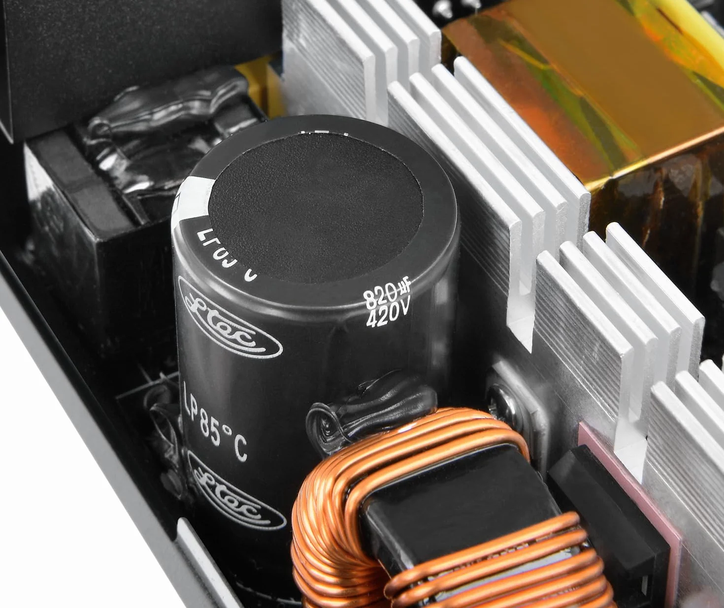 Thermaltake Toughpower GT 1200W | ATX 3.1 | PCIe 5.1 12V-2x6-Anschluss | ultraleise Smart-Zero-Funktion | Low Profile Kabel | 80+ GOLD | Modular
