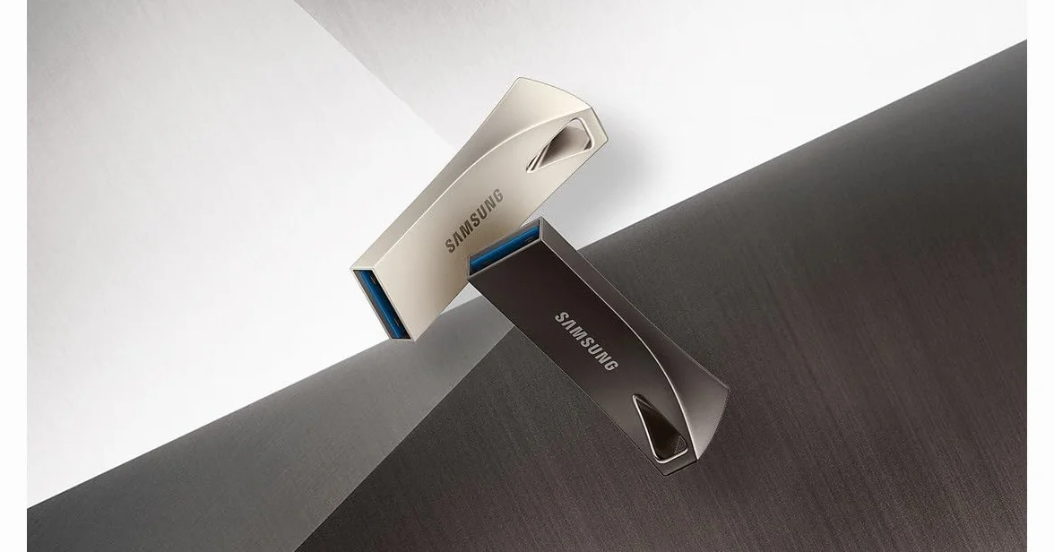 SAMSUNG - MEMORIES BAR PLUS CHAMPAGNE SILVER 256GB usb3.0