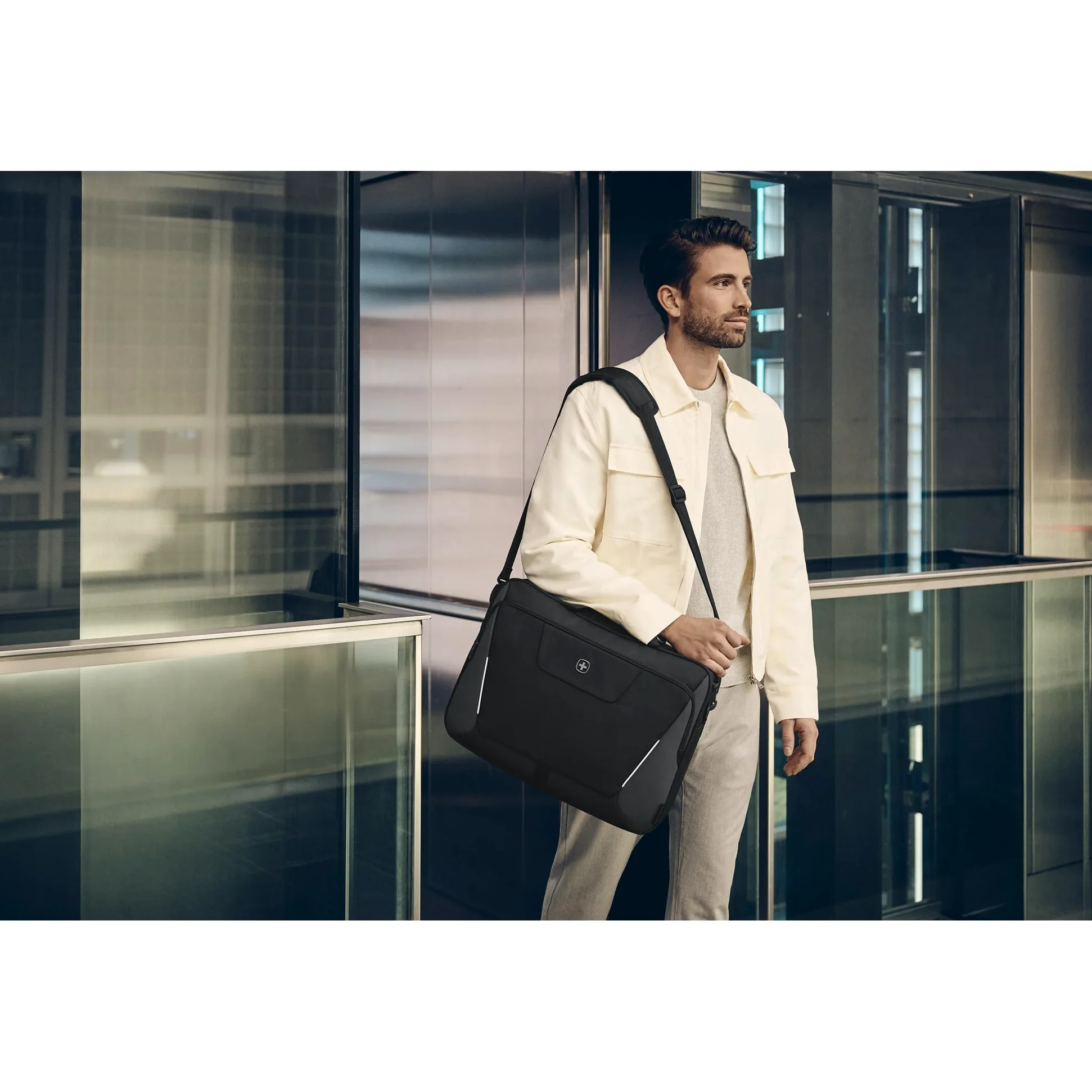 Wenger, XE Brief 17, 17" Laptop Briefcase with Tablet Pocket, Black, Rete digitale, 15,6", Casual