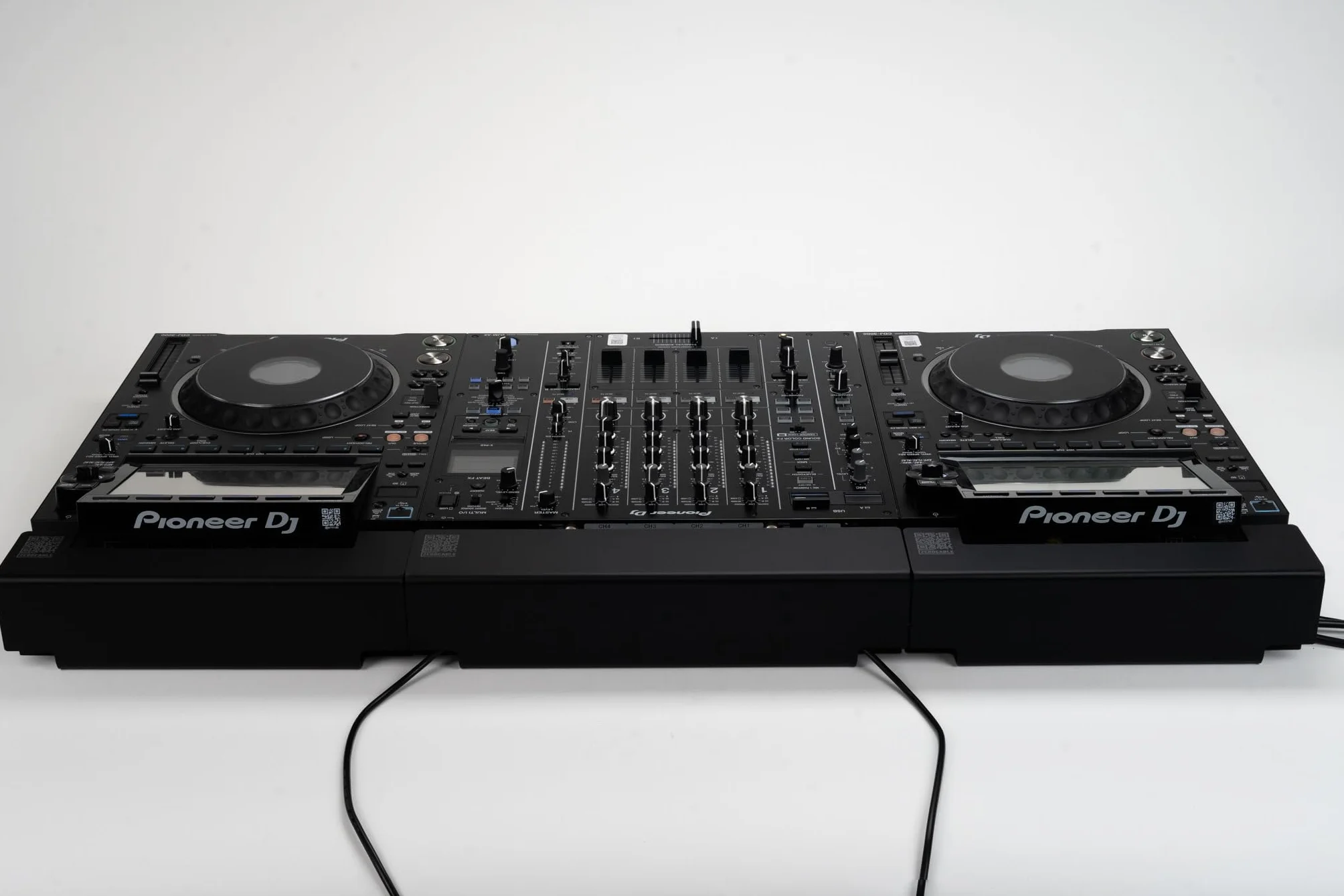 Copertura per cavi compatibile con Pioneer CDJ 3000, con canalina per cavi integrata, minimalista, di alta qualità, moderna, funzionale, professionale, DJ Sun Cover Made in Germany