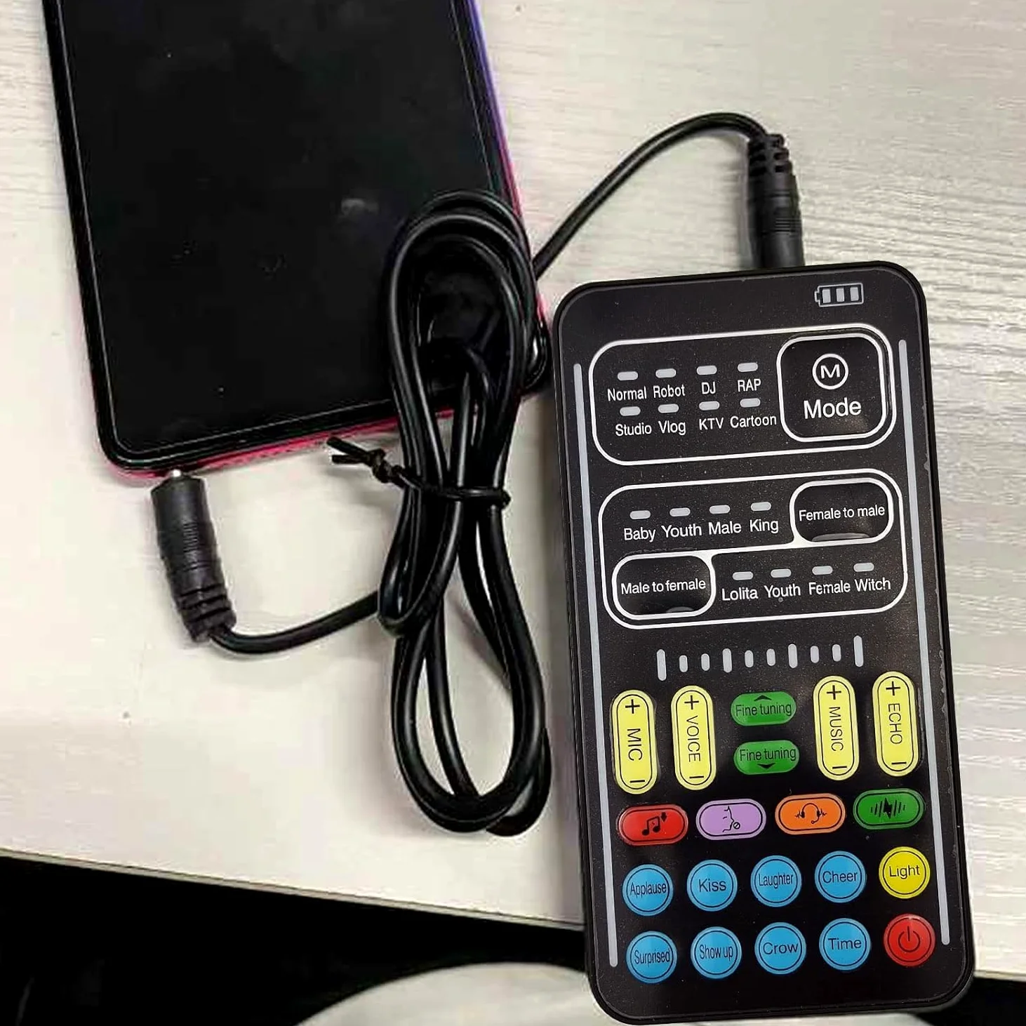 Flylin Microfono portatile portatile Cambia voce con suono Macchina effetti multifunzione Voice Disguiser Mini dispositivo per telefono cellulare PC Laptop PS4 Xbox One Giochi