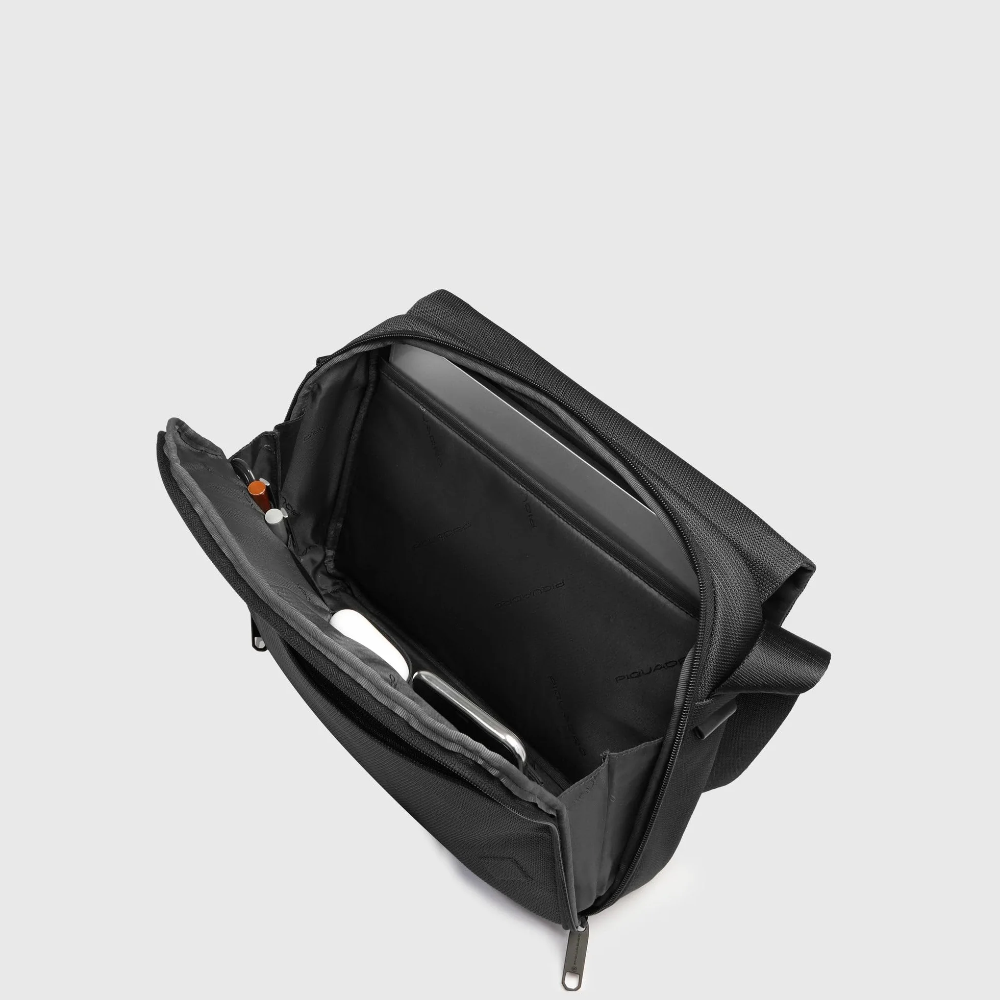 PIQUADRO Borsa messenger uomo porta iPad Uomo pelle e tessuto