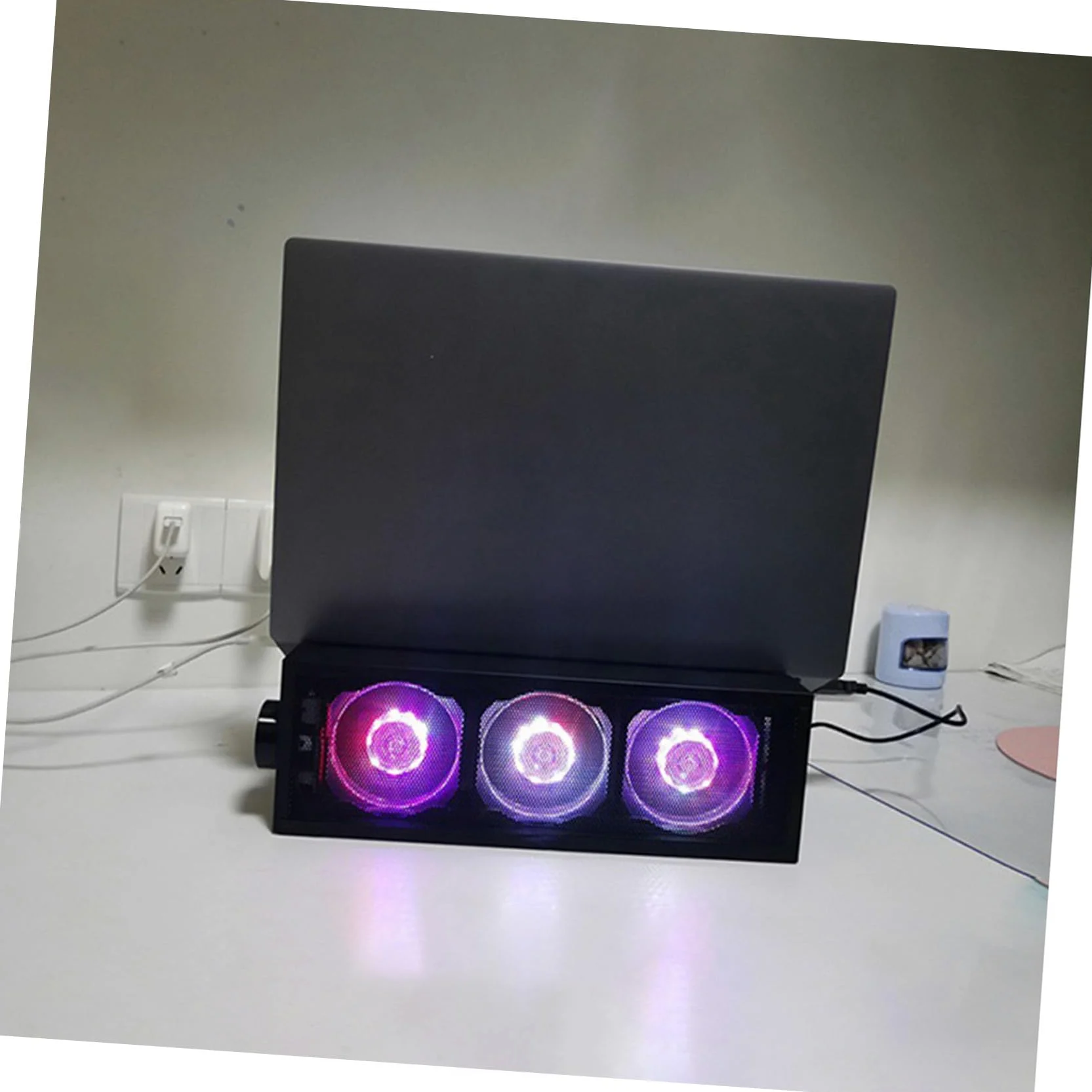 HOMSFOU Supporto di Raffreddamento per Laptop Ispessita Base Ventole USB e Luce LED Rgb Design Ergonomico e Staccabile Magnete