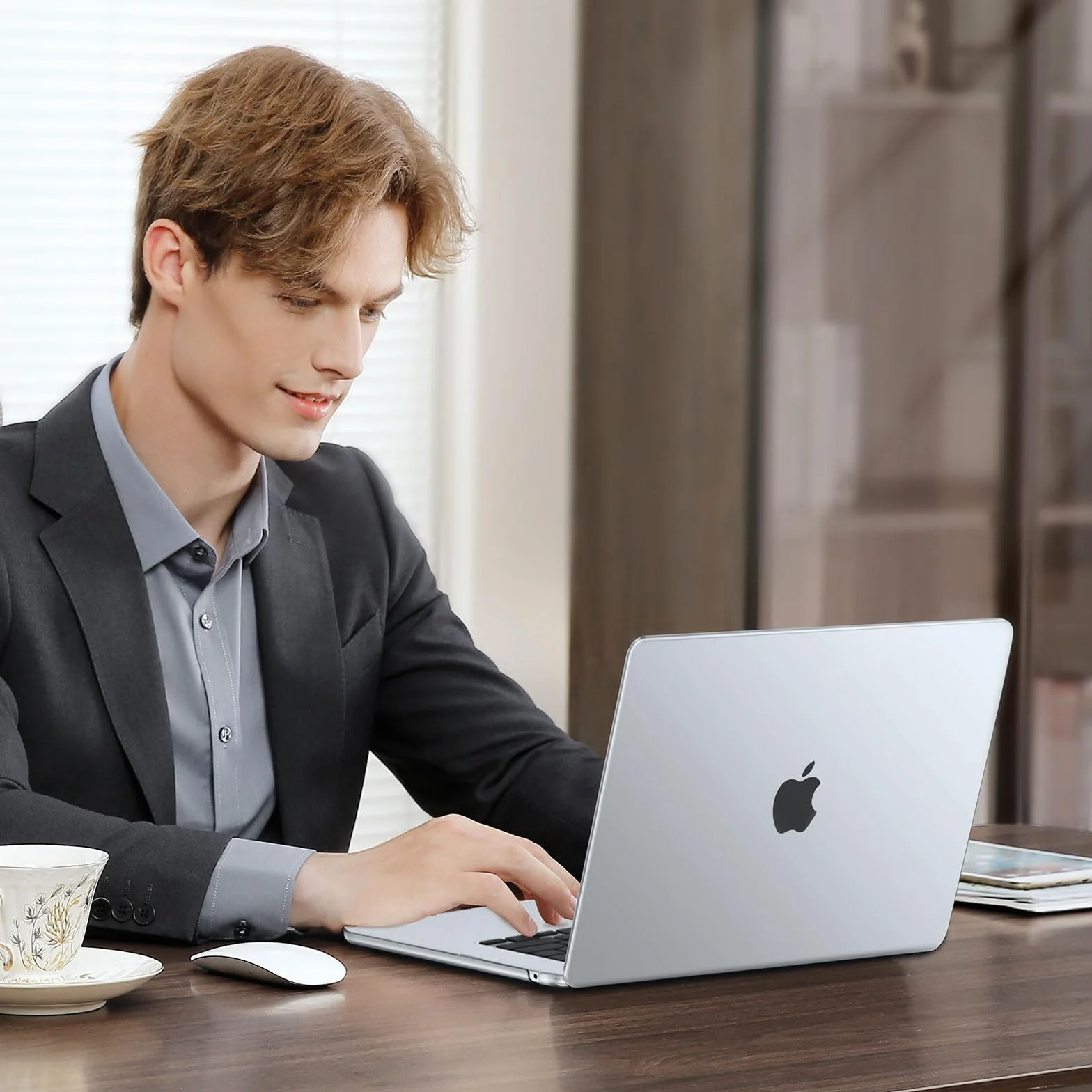 MOSISO Cover Compatibile con MacBook Air 15 Custodia M4 M3 M2 2025-2023 | A3241 A3114 A2941,Case&Lavoro Viaggio Computer Custodia Nodo Fiocco&Copritastiera&Pellicola&Coaster,Cristallino e Vino Rosso