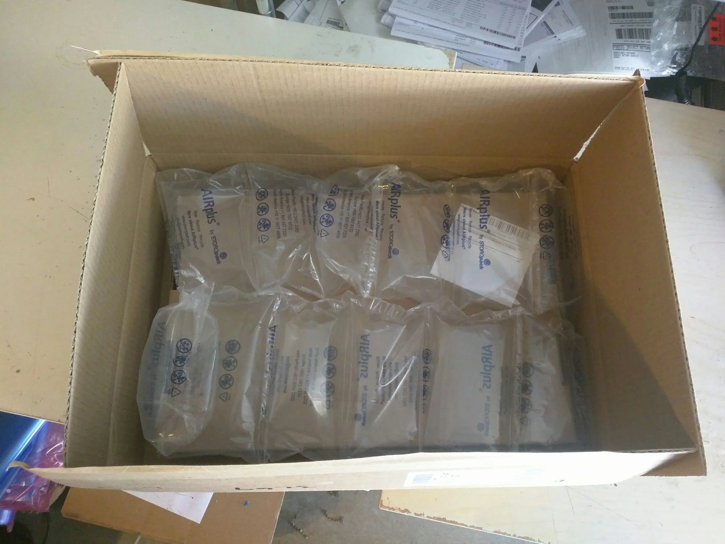 Nuovo schermo FHD da 15,6 pollici 1920x1080 a 30 pin senza staffa adatto per N156HGA-EA3 REV C1 C2 C3 C4 C5 C6