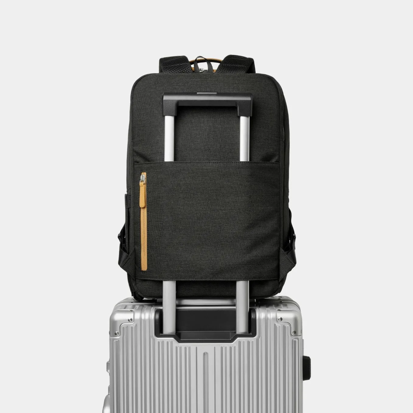 Nordace Siena Pro 15 - Zaino intelligente con ricarica USB, zaino per laptop da 16", zaino quotidiano da 20 l, per viaggi, tutti i giorni o lavoro, Nero-marrone., Normal, Zaini Daypack