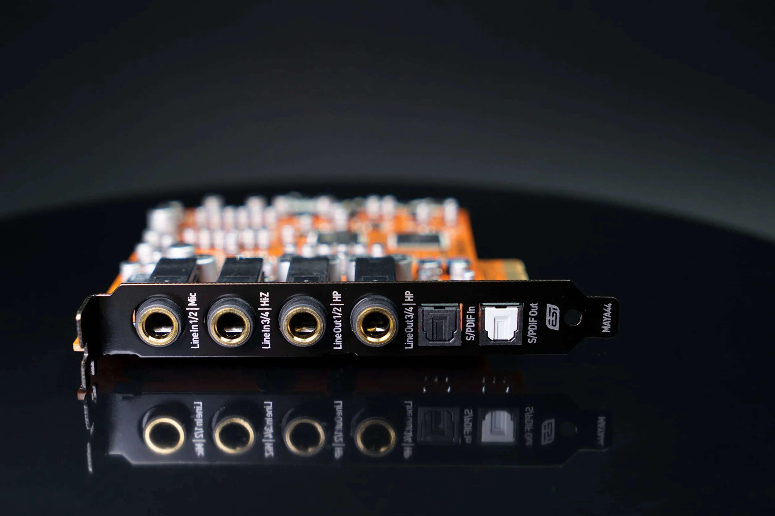 ESI MAYA44 eX | Interfaccia Audio PCIe 24-bit/96kHz con 4 in / 4 out