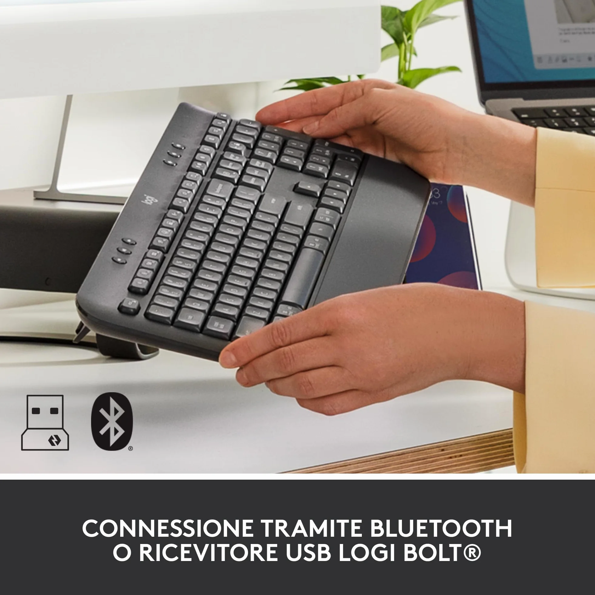 Logitech Signature K650, Tastiera Poggiapolsi Wireless Full-size con Bluetooth BLE o Ricevitore USB Logi Bolt, Tasti Smorzati e Tastierino, Compatibile con PC/Windows/Mac - Nero