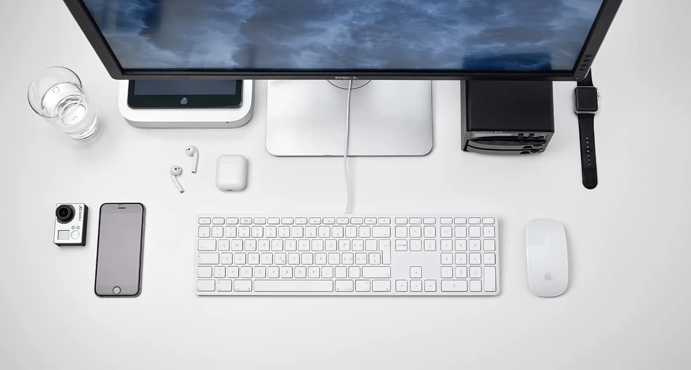 LMP - tastiera italiana (QWERTY) con tastierino numerico, copertura superiore in alluminio e 2 porte USB - per Mac